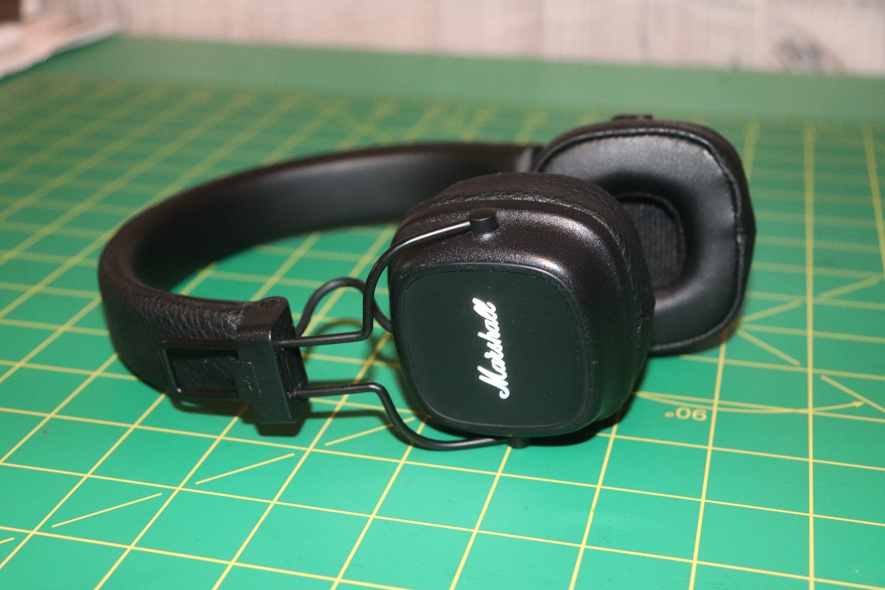 Marshall Cuffie: Marshall Major IV bluetooth – Usato da Fribourg venduto da StegoLoriginal 5