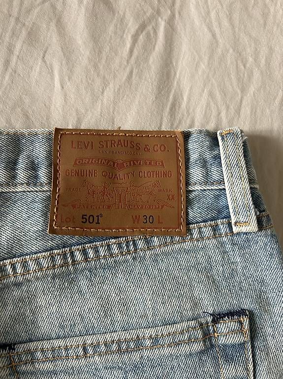 Jeans: Levis Shorts  – Gebraucht aus Zürich von saf_fld6 2