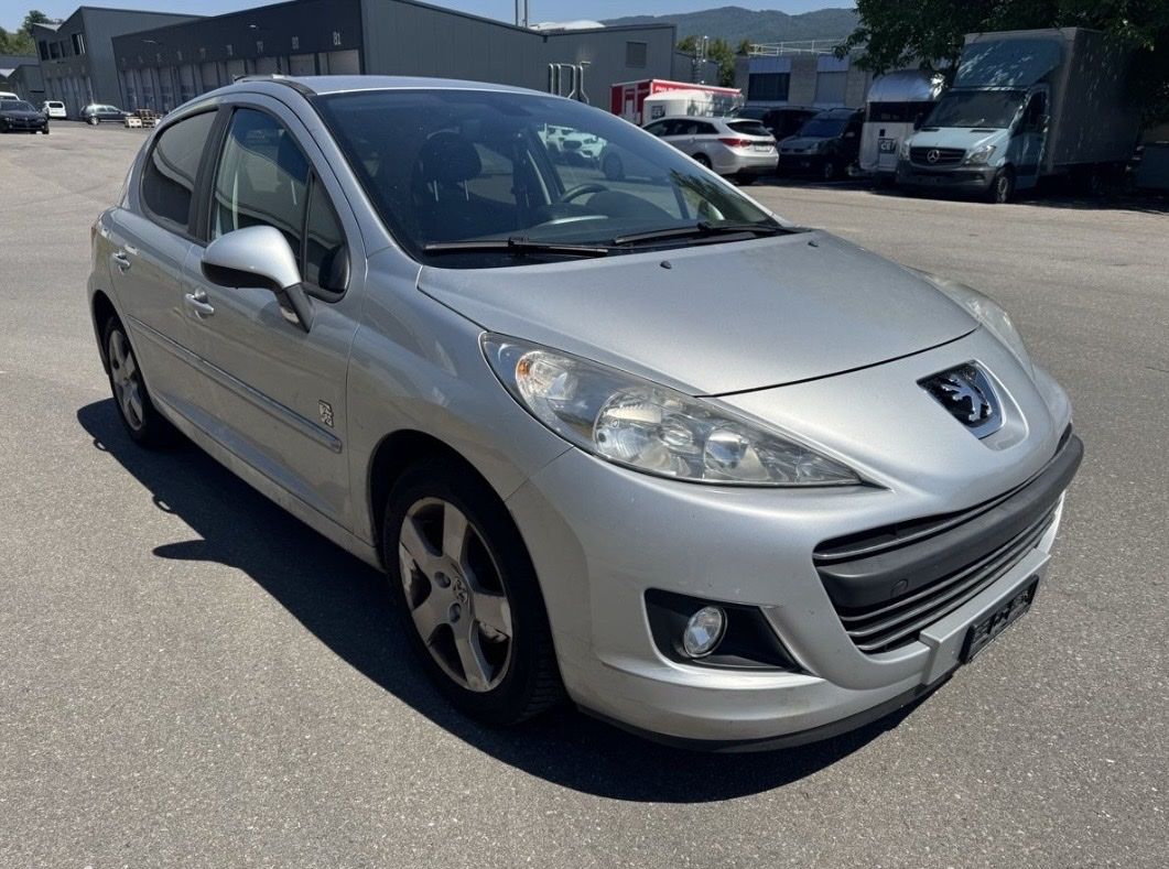 Peugeot Autos: Peugeot 207 1.6i 16V – Gebraucht aus Wallbach von SchnellAutomobile 4