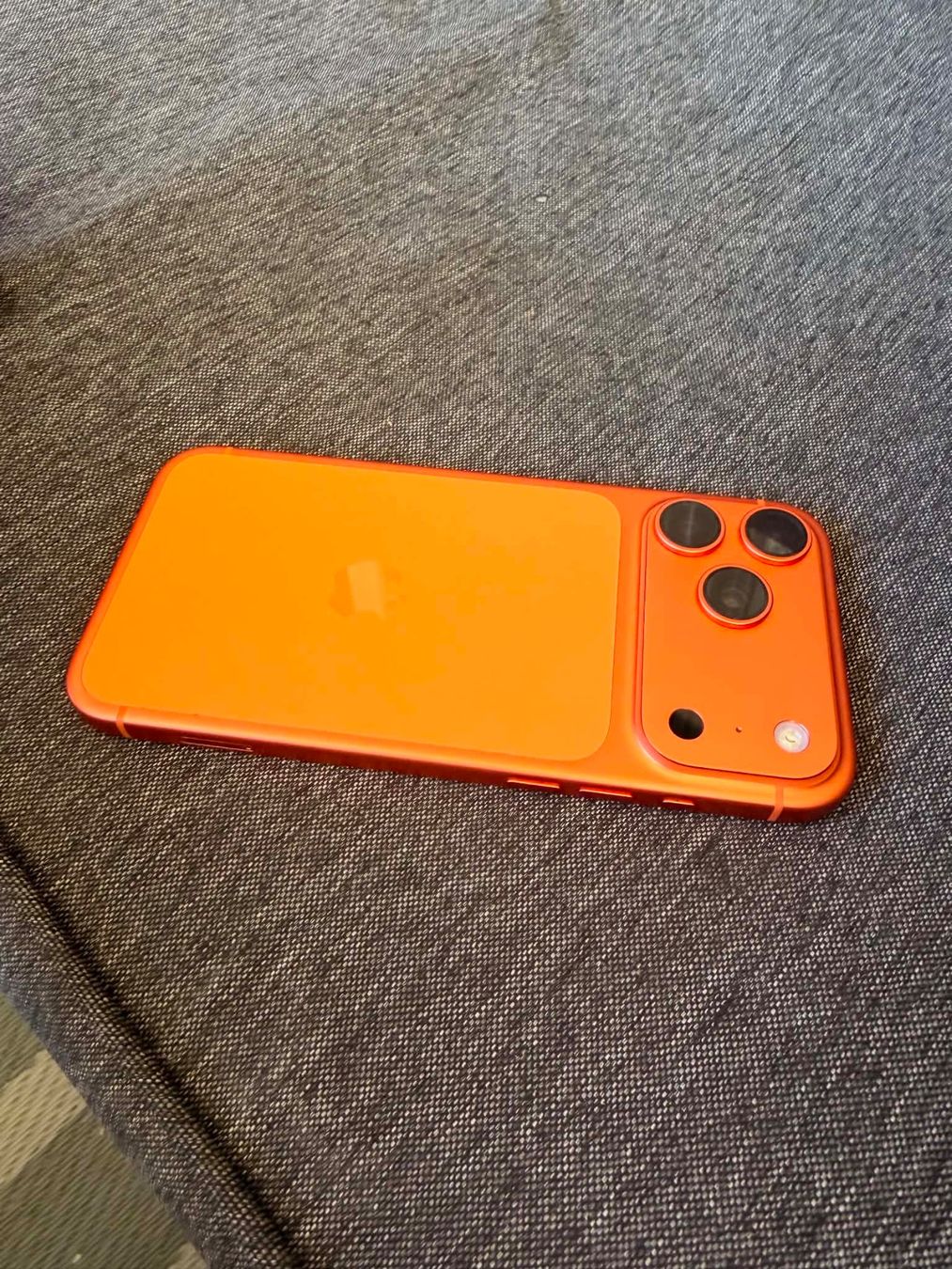 Apple Handys / Smartphones: iPhone 17 Pro Max 256GB wie neue – Gebraucht aus Lyss von mar_77rp 2