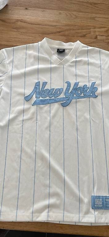 Canottiere & Pantaloni: New York Trikot Grösse XS – Usato da Roggliswil venduto da trek01