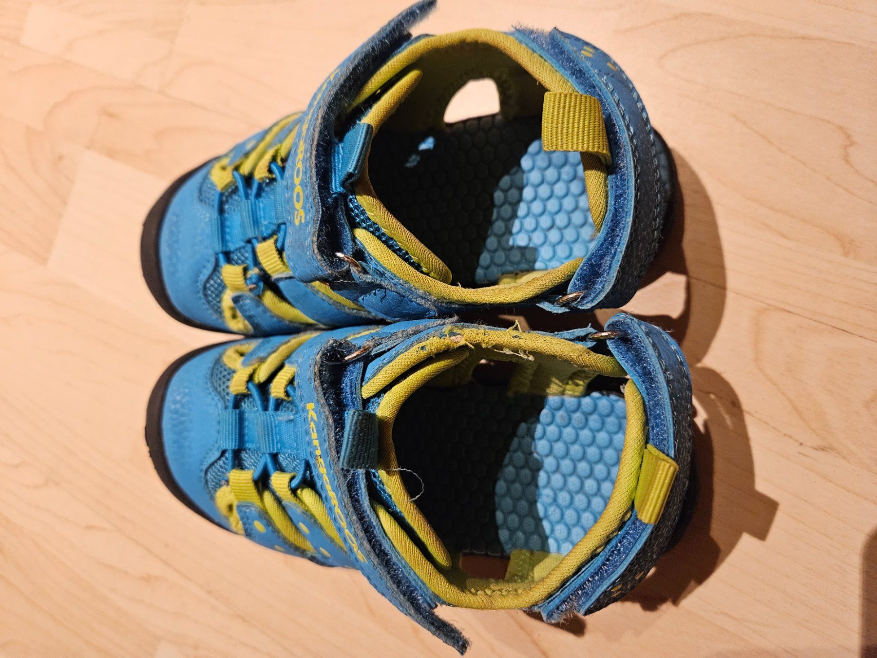 Scarpe per ragazzi: Kinder Sandalen gr 28 – Usato da Ennenda venduto da eel_ts7s 2