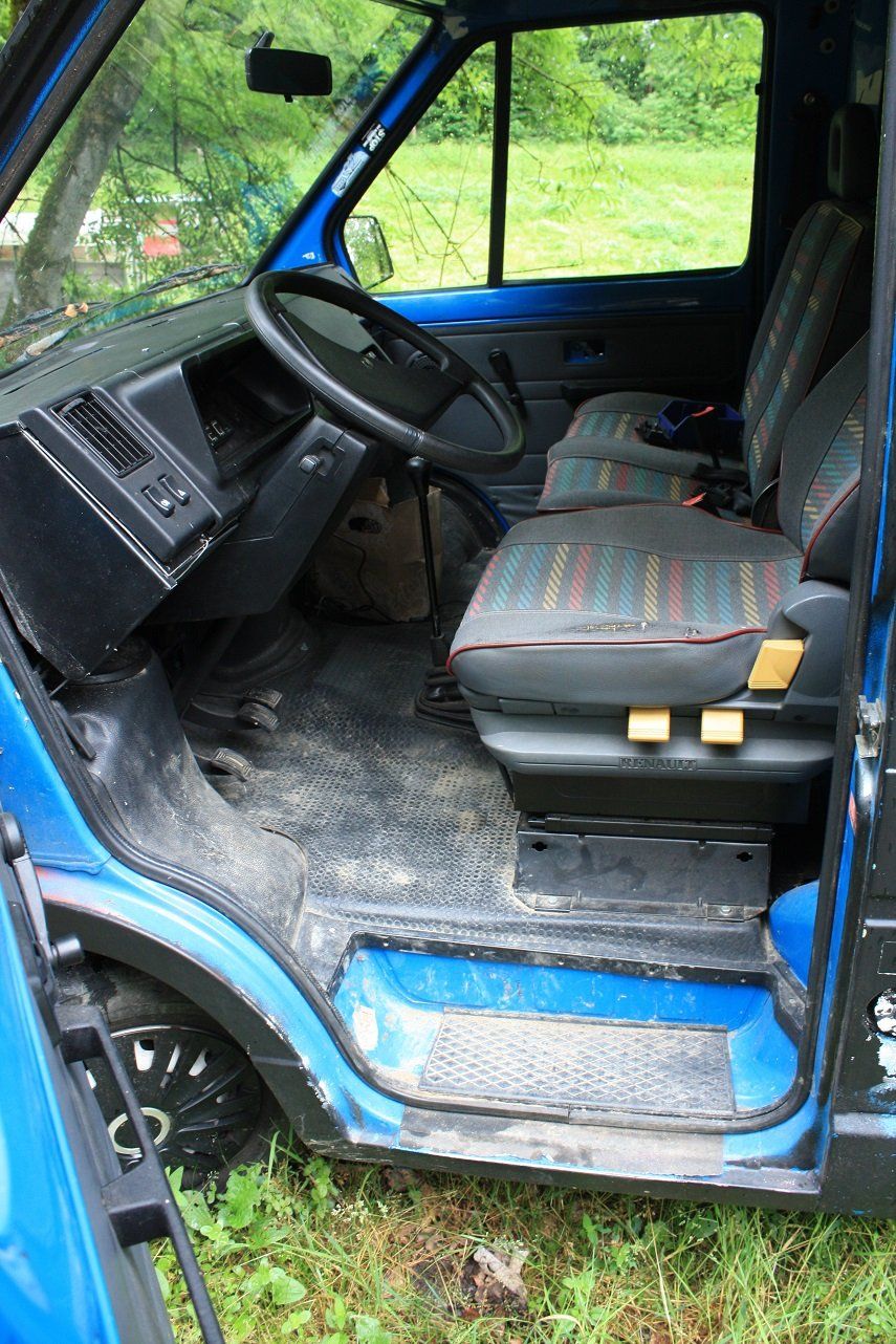 Renault Nutzfahrzeuge: Bus - Transporter - Camper – Gebraucht aus Winterthur von fab_qkh6 1