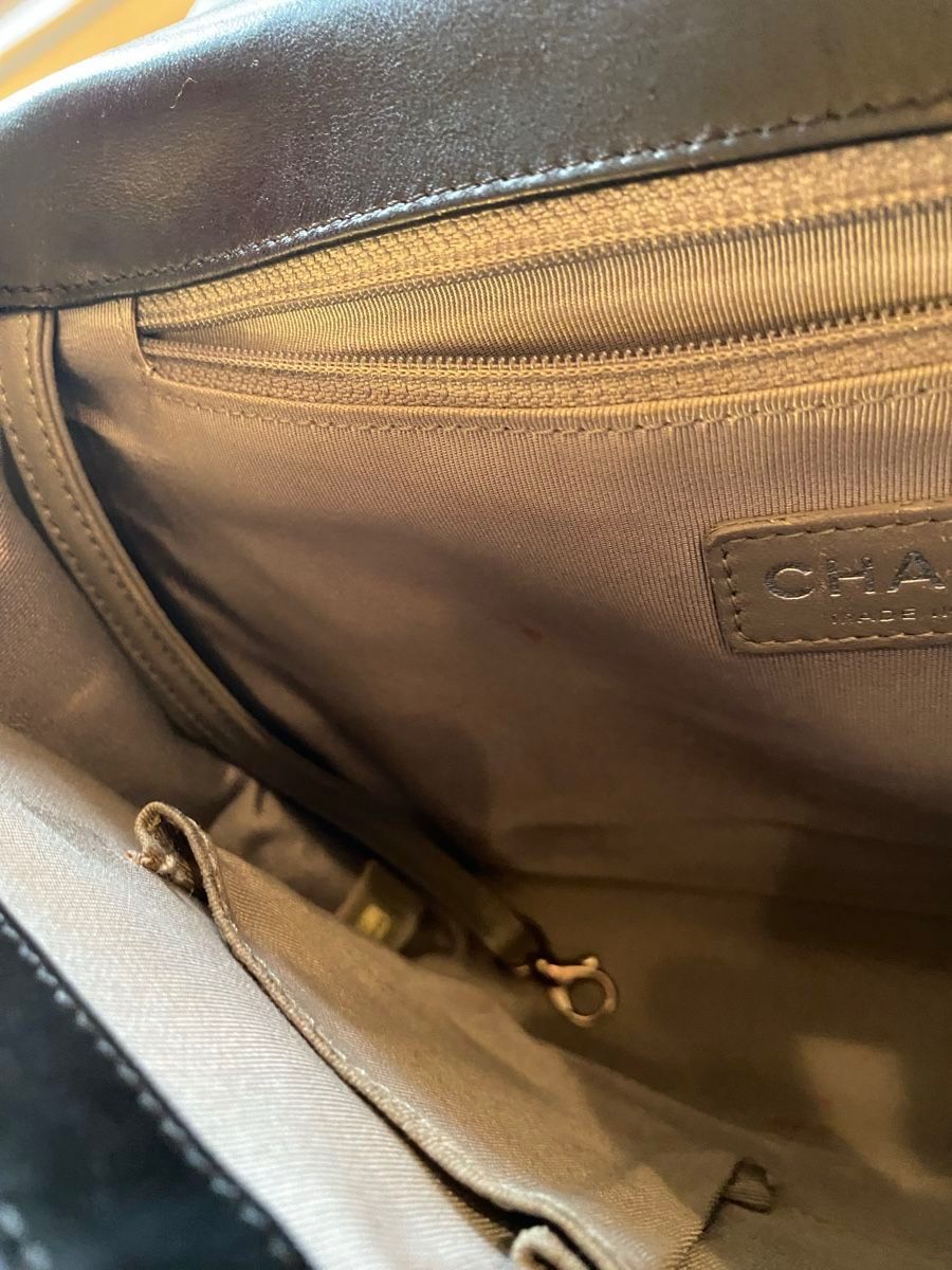 Chanel Sacs femmes: Chanel Boy Tasche schwarz mit silbrigem Hardware – D'occasion à Wollerau par Vinagoni 7