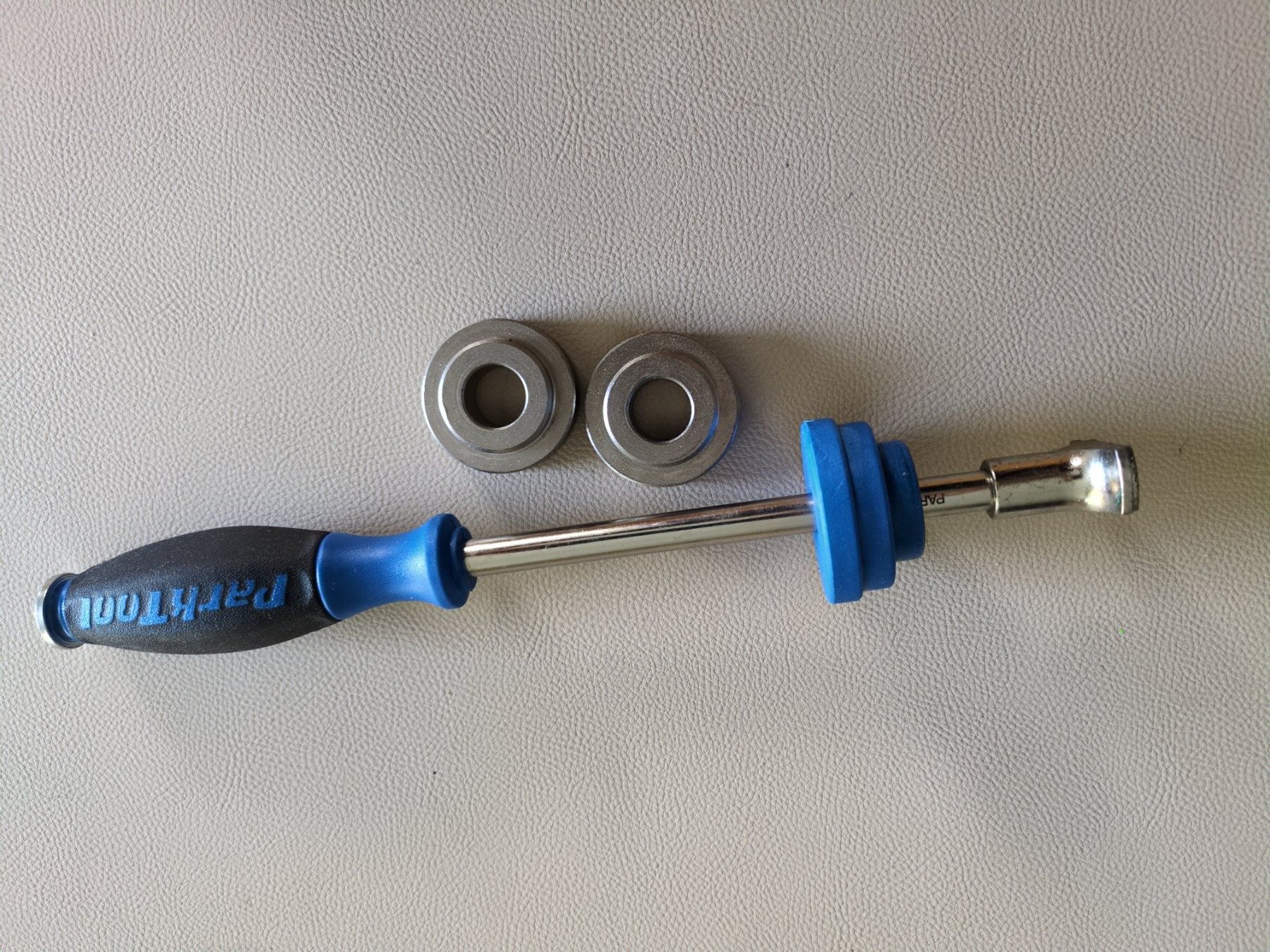 Ersatzteile: ParkTool BBT-30.4 pour boîtier de pédalier – Gebraucht aus Delémont von jes_xgk5