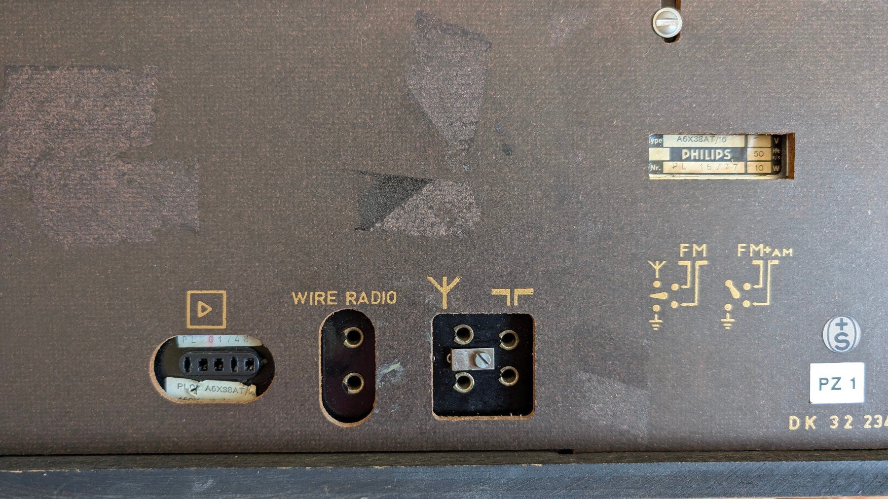 Philips Radios: Alter Philips Radio – Gebraucht aus Adligenswil von Jorosi 3