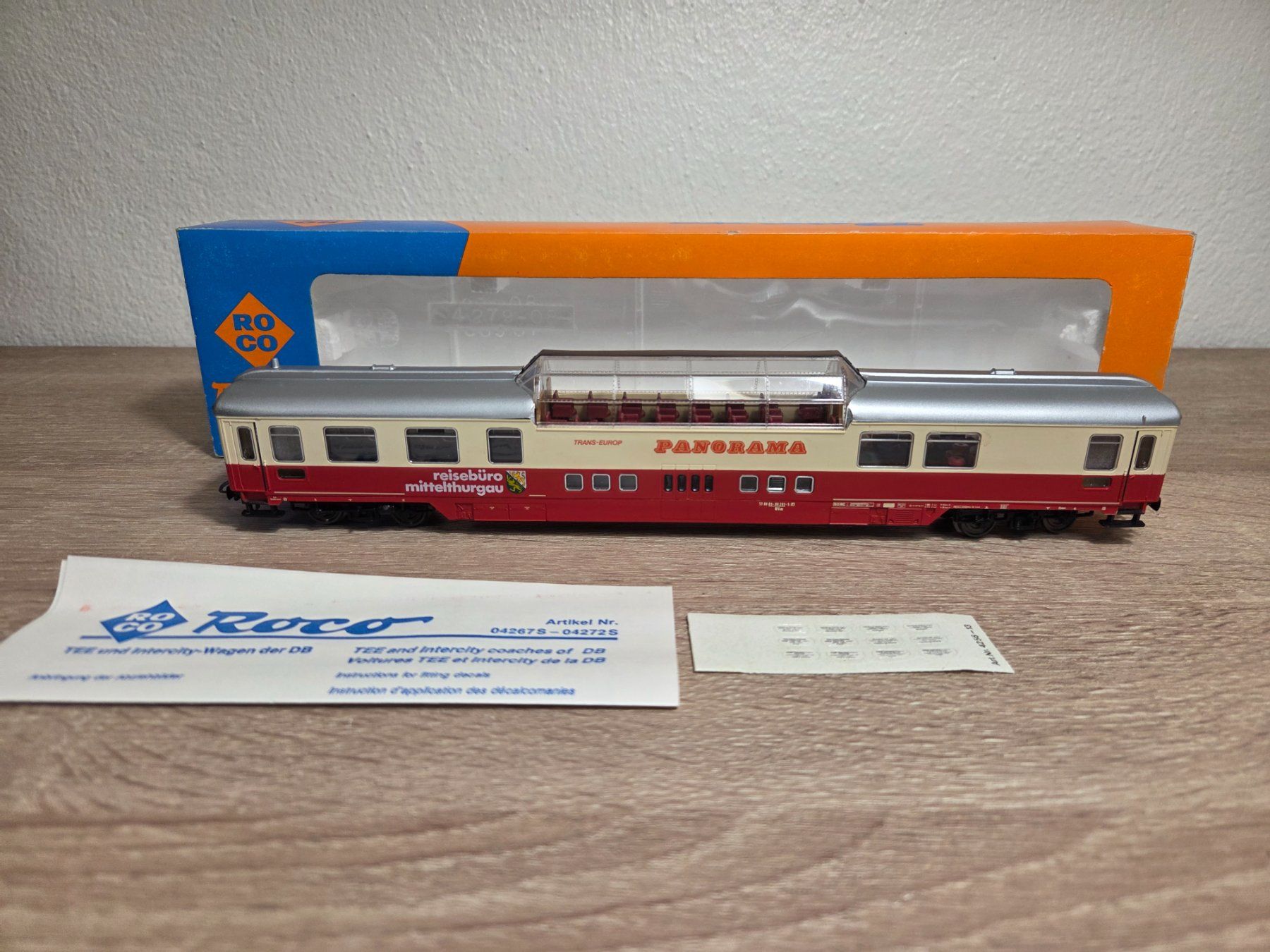 Roco Modellini di ferrovie: Roco 4271F Panoramawagen DB H0 – Nuovo e nell'imballaggio originale da St-Aubin-Sauges venduto da Lo_Go 5