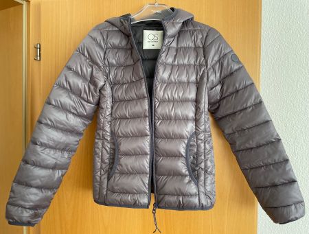 Neuwertige Jacke