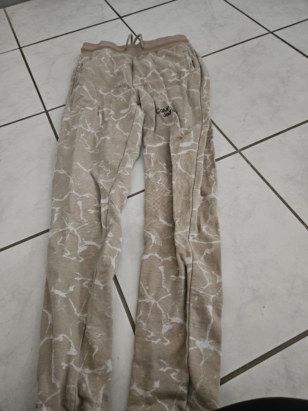 Pantalons: 5 Jogginghosen – D'occasion à Pfaffnau par sim_6rqw 1