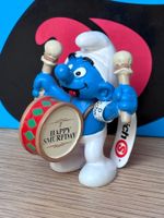 Schlumpf mit Trommel "Happy Smurfsday"