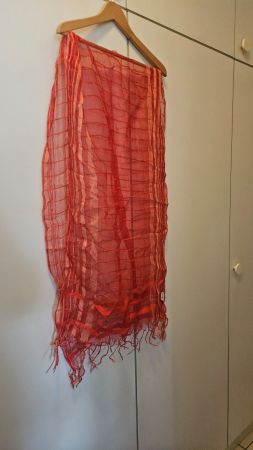 Sciarpetta semi trasparente in seta made in India