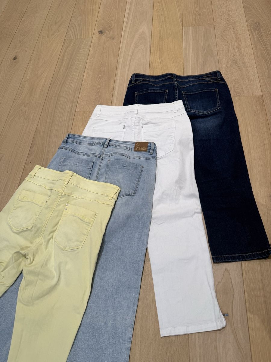 Jeans: Capri Jeans Größe 36 / 4 Stück – Usato da Büttikon AG venduto da Pitbull81 2