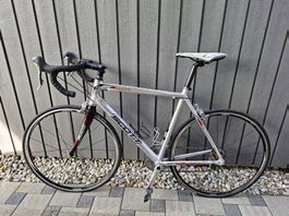 Vélo Scott T 56 Très bien équipé petit prix (pour 1,80m et+)