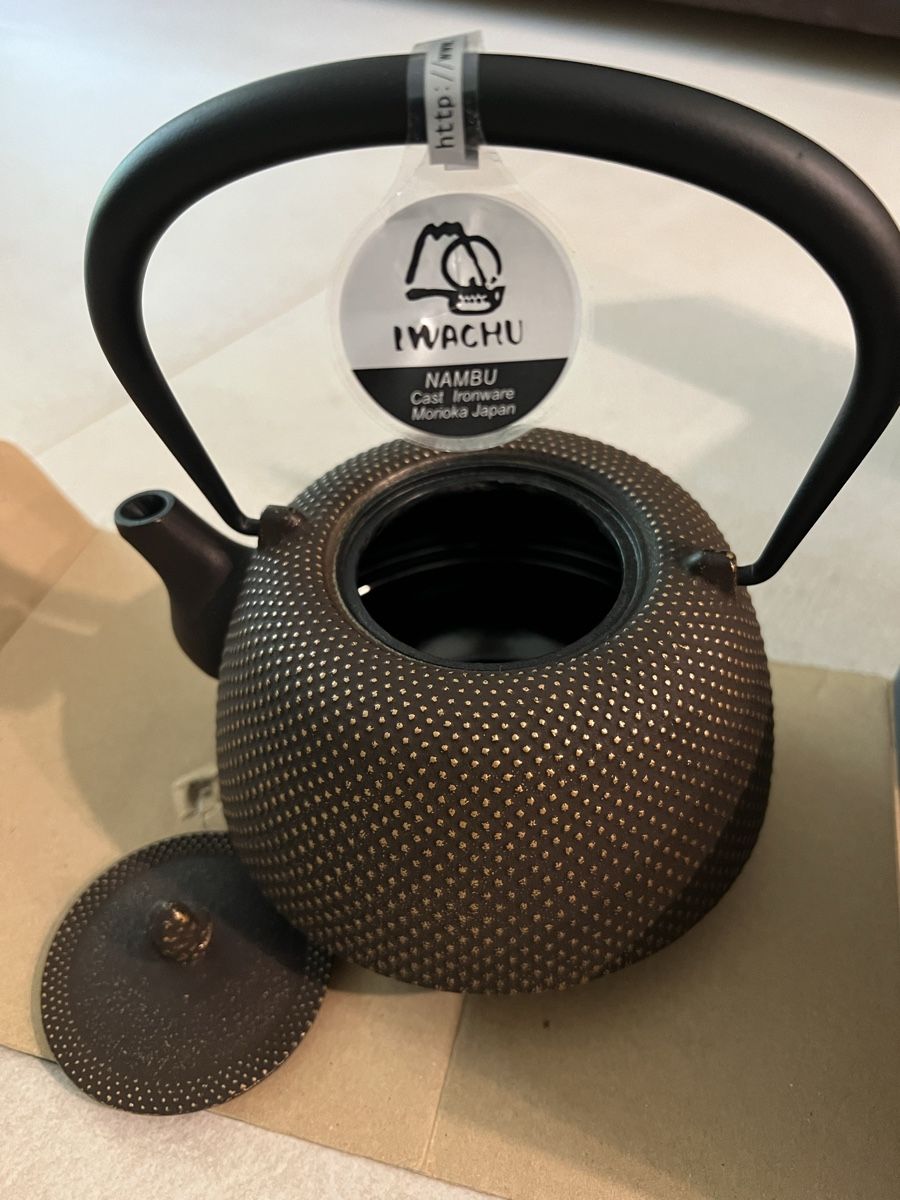 Teiere: Iwachu Cast Iron Japanese Tea Kettle, 0,8 l – Nuovo e nell'imballaggio originale da Corsier GE venduto da Karol_save_planet 7