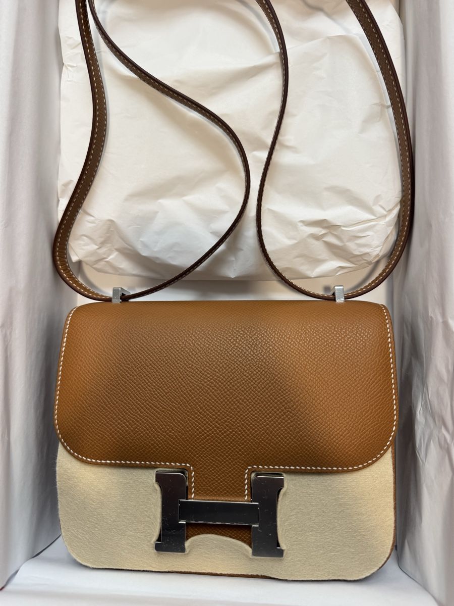 Hermès Taschen für Damen: Hermès Constance Mini  Bag, Gold Epsom G Stamp – Neu und originalverpackt aus Genève von Lux_trend26 3