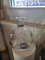 Leere Ricard Flasche mit Sonnen-Prägung Glas.