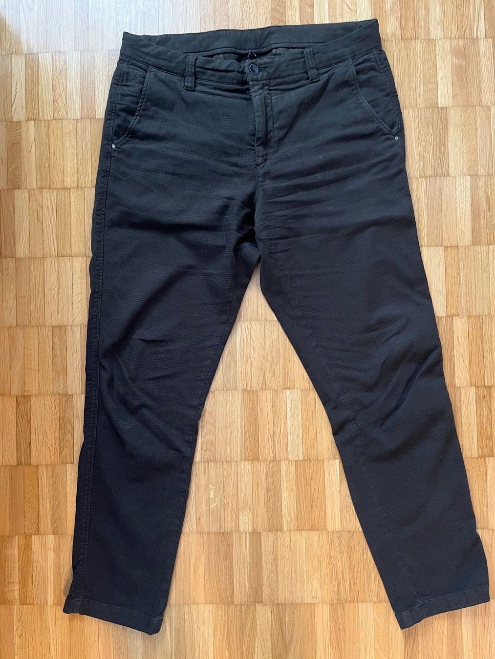 Massimo Dutti Pantaloni: Massimo Dutti Hose Gr. 42 – Usato da Jona venduto da Good_luck_