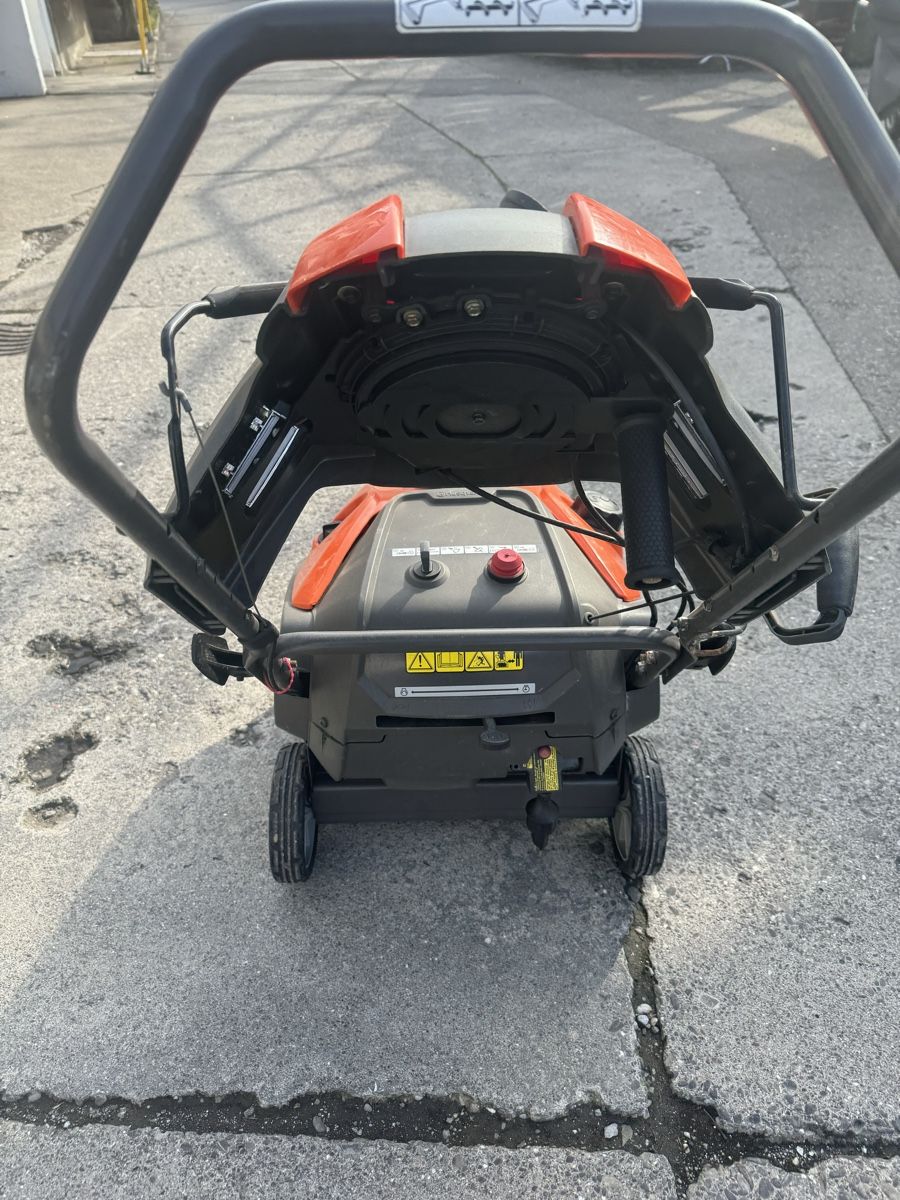 Husqvarna Schneeräumung: Husquva – Gebraucht aus Wauwil von chiraluna 4
