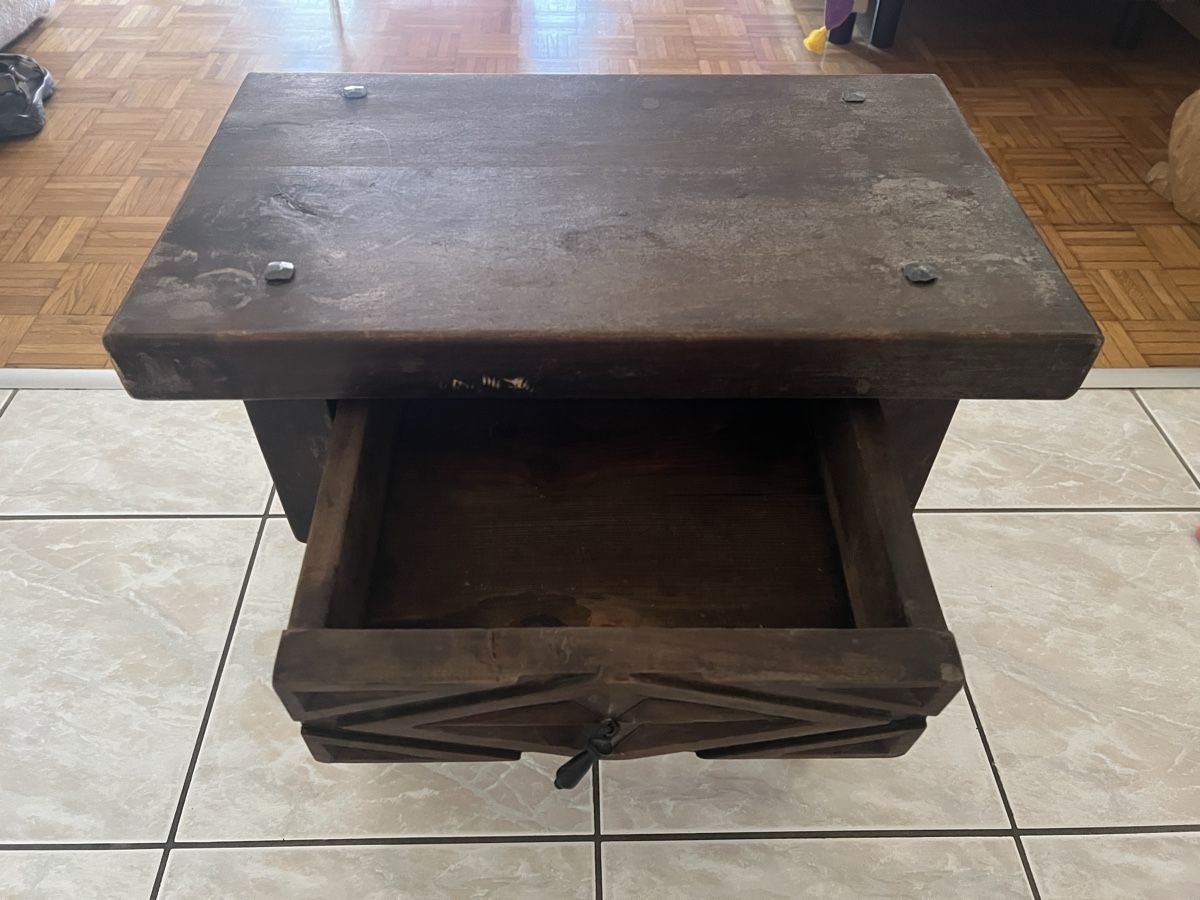 Nachttische: Petite table de nuit en bois noir – Gebraucht aus Sion von cyr_l5jd 4