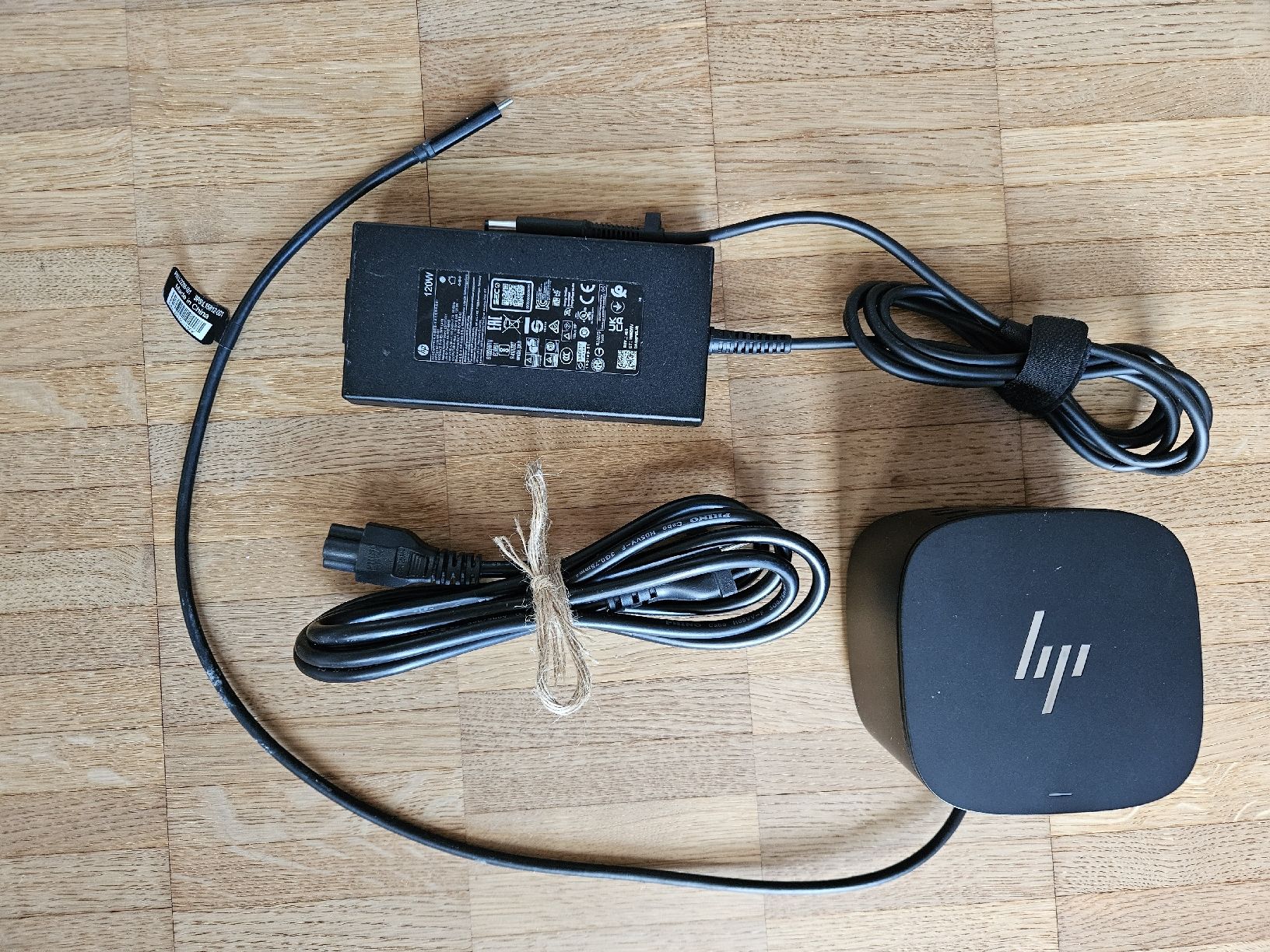 Hewlett Packard Docking station: HP Thunderbolt Dock 120W G2 – Usato da Burgdorf venduto da I3iRd