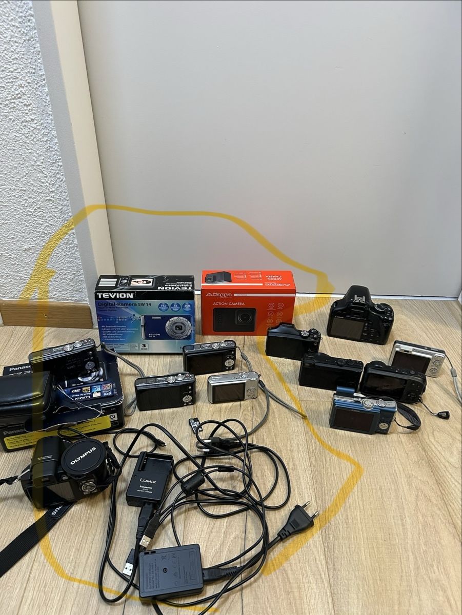 Fotocamera: Digitalkameras Konvolut diverse – Difettoso da Rothrist venduto da Miri_sm6