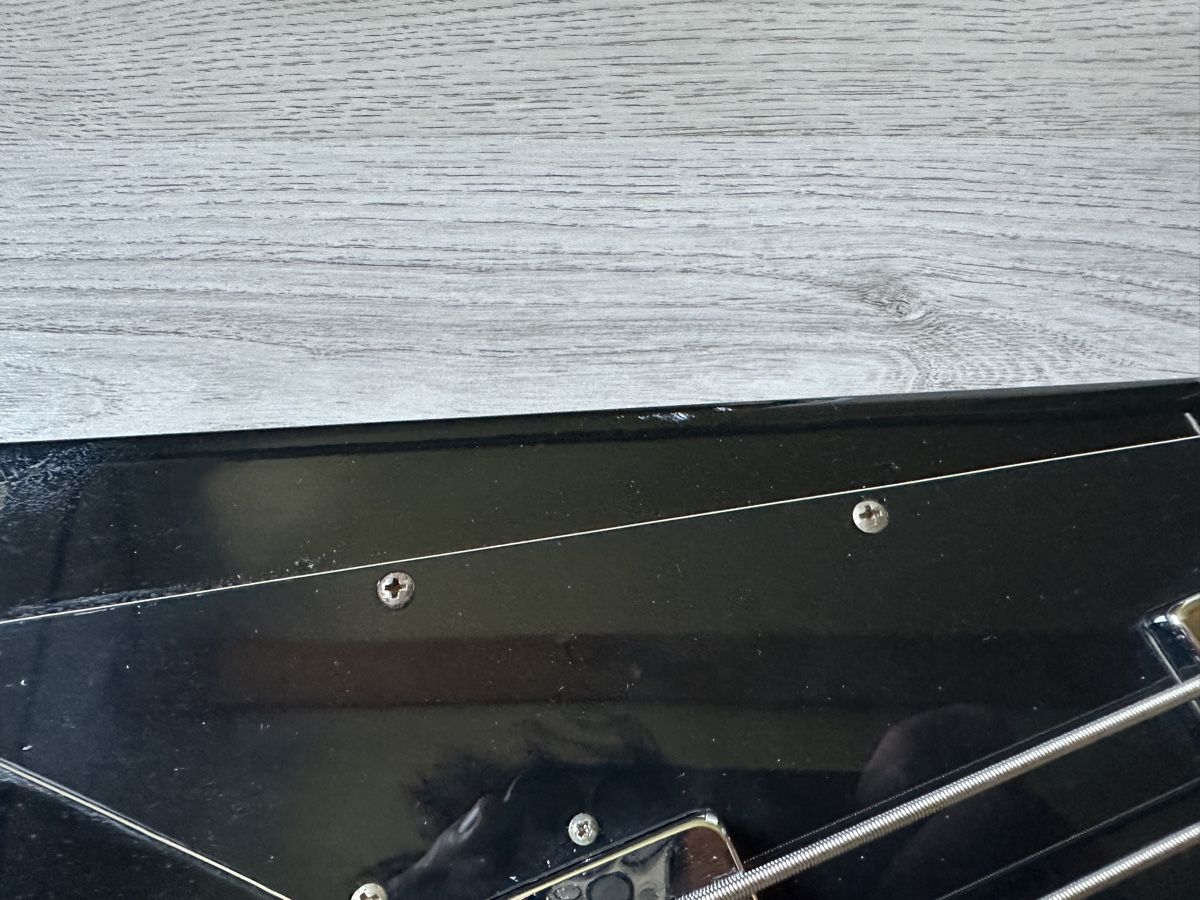 Strumenti musicali: Burny BVB Flying V Bass  – Usato da Recherswil venduto da Geruempel 2