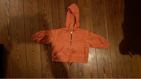 Orange Übergangsjacke mit Kapuze, Grösse 80, Top Zustand