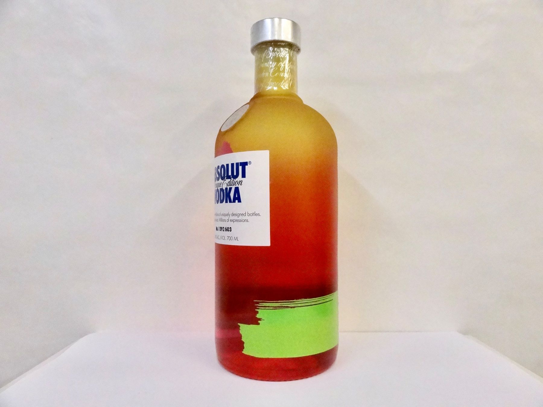 Absolut Vodka Bevande alcoliche: 1 x ABSOLUT VODKA ABSOLUT UNIQUE Edition 2012 – Nuovo e nell'imballaggio originale da Kerzers venduto da zimmergruen 2