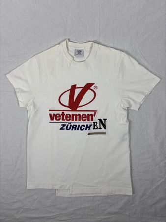 VETEMENTS T-Shirt