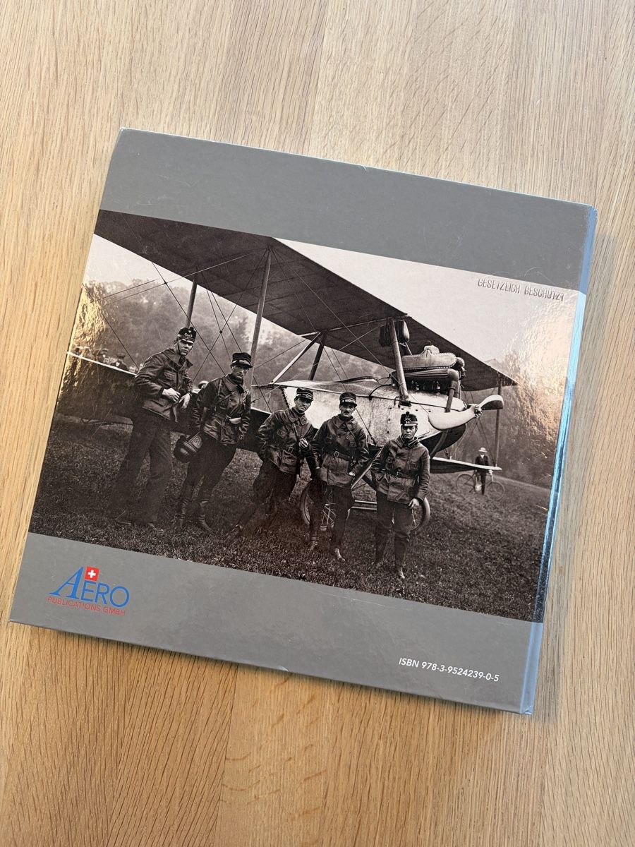 Bücher: Livre "Uno Zero Zero" Forces aériennes Suisses - 2013 – Gebraucht aus Payerne von chado1234 4