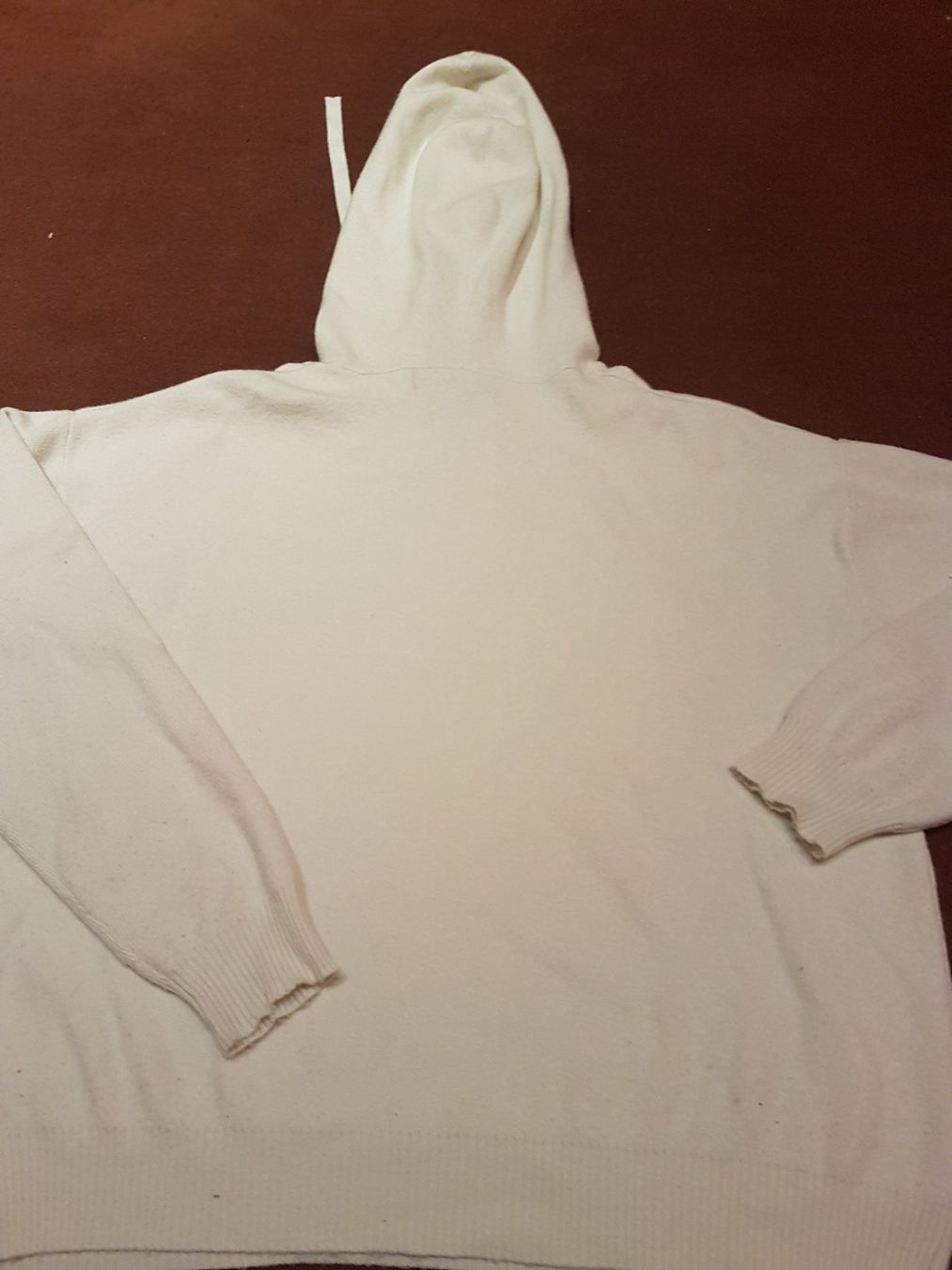 Maglioni & Felpe: Pull avec capuchon matière douce taille S marque Amisu – Usato da Villiers venduto da san_jn5w 4