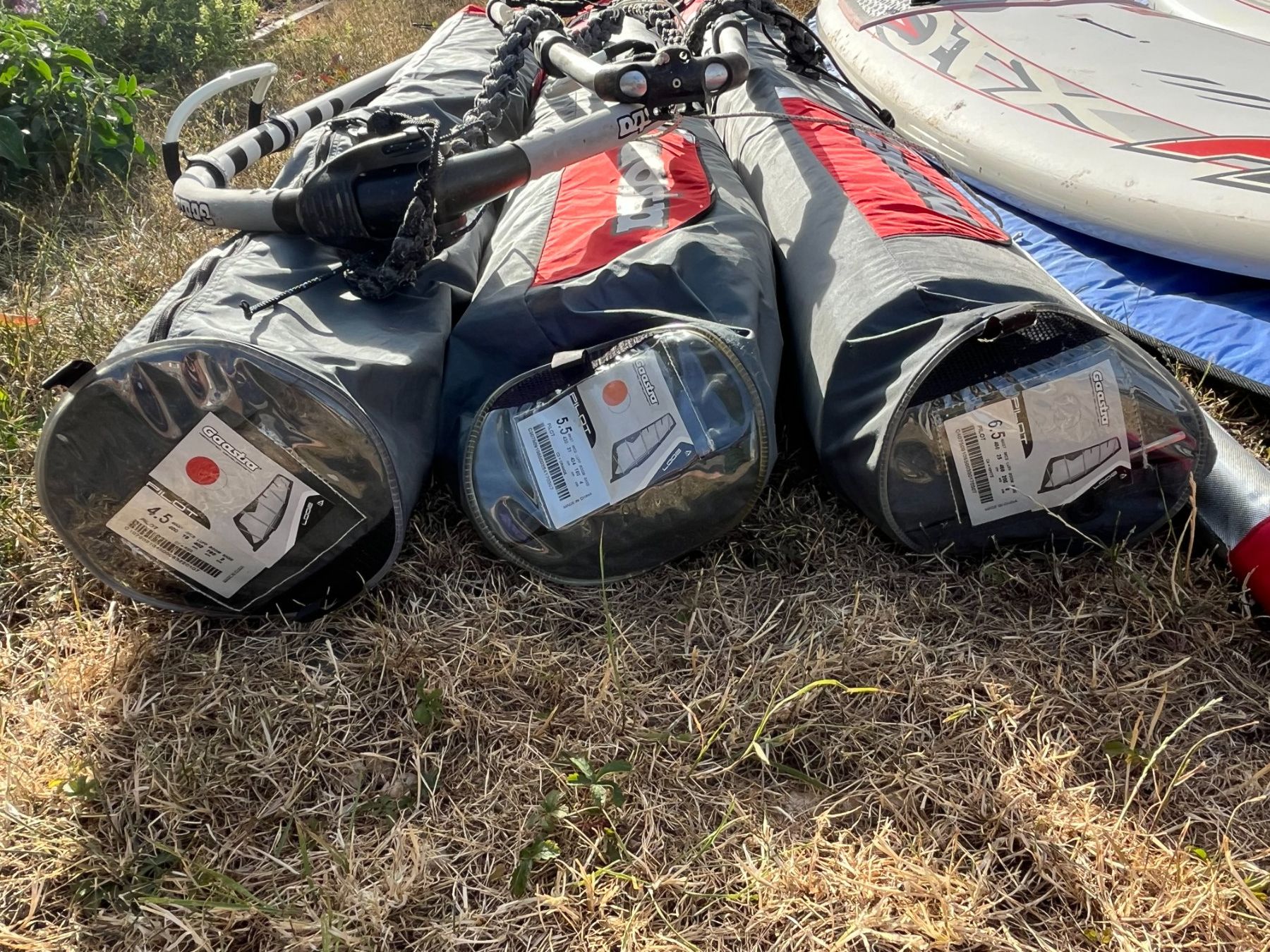 Planches de surf: Windsurfausrüstung mit 2 Boards – D'occasion à Forch par Rhino 5