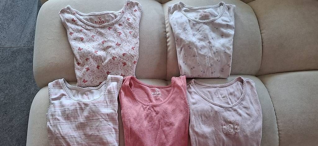 Biancheria intima: 5 canottiere intimo Unterhemd 122/128 – Usato da Davesco-Soragno venduto da che_6rwb