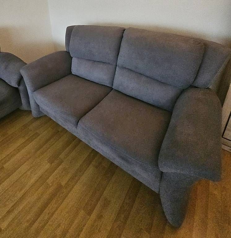 Sofas: 2- & 3-Sitzer Sofagarnitur - Top Zustand – Gebraucht aus Grosshöchstetten von Hawaii020 1
