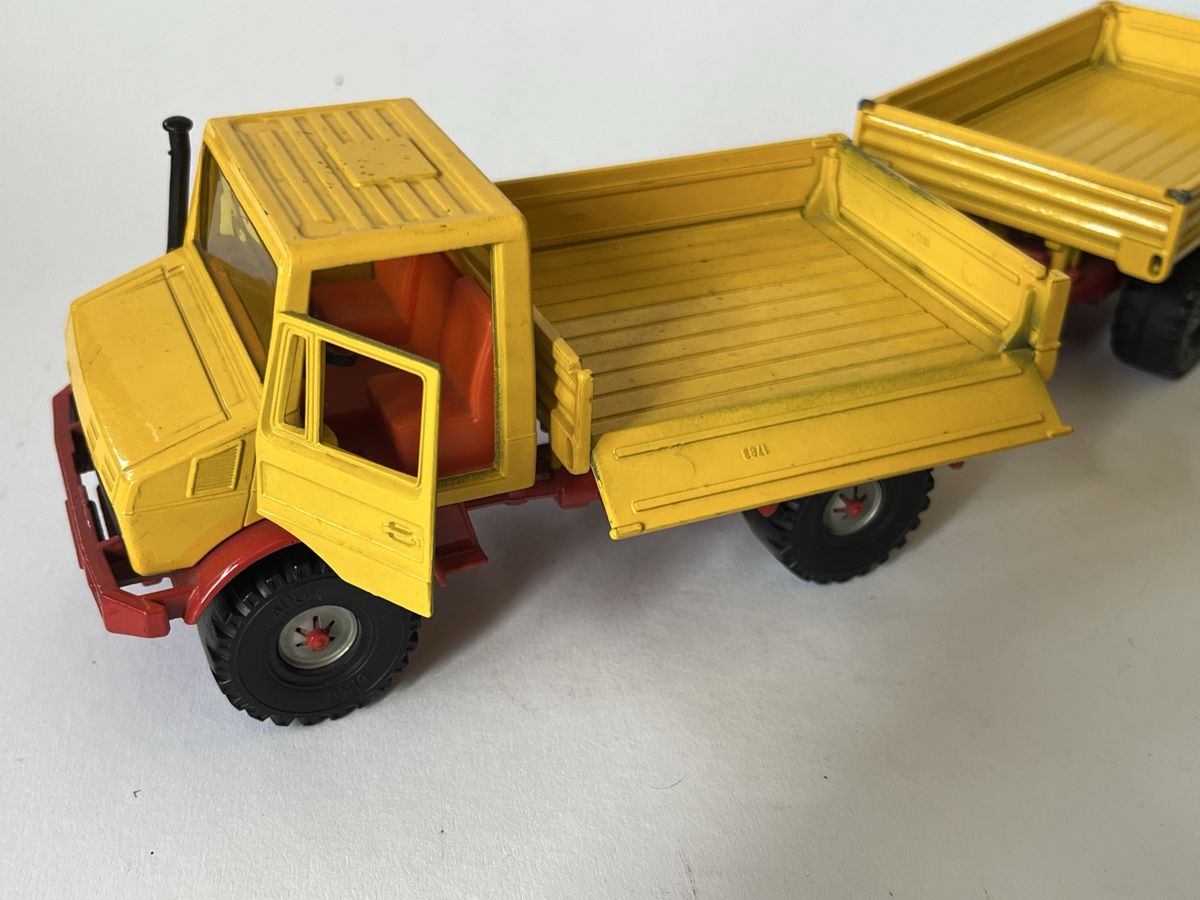 Siku Modellautos: SIKU Unimog mit Hänger, Grossmodell – Gebraucht aus Aeugst am Albis von Capricornus310 1