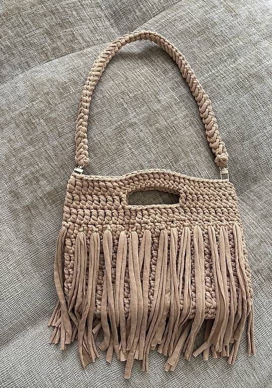 Taschen für Damen: Handgemachte Häkeltasche – Neu (gemäss Beschreibung) aus Hinwil von camposlu