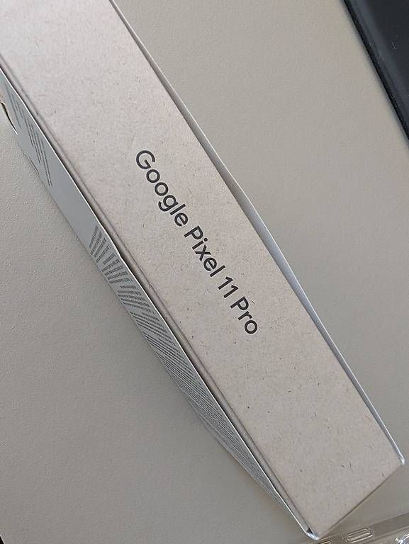 Telefoni cellulari / Smartphones: Google Pixel 11 Pro – Nuovo e nell'imballaggio originale da Steinhausen venduto da Achilleus1 1
