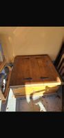 Truhe Holzkiste antiker Stil mit Deckel guter Zustand