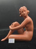 Skulptur Nackte Frau Ton