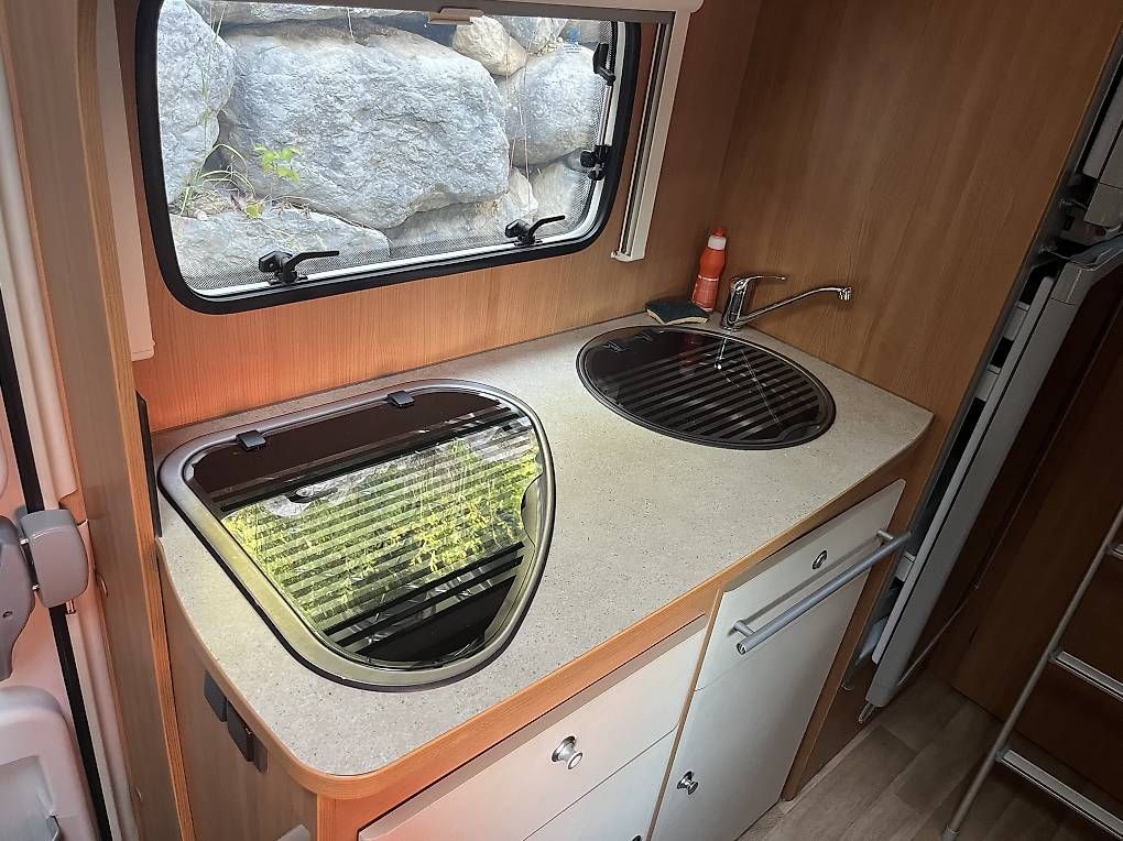 Chausson Veicoli da campeggio: Camping-car Chausson 6 places – Difettoso da Diesse venduto da Christophe76 2