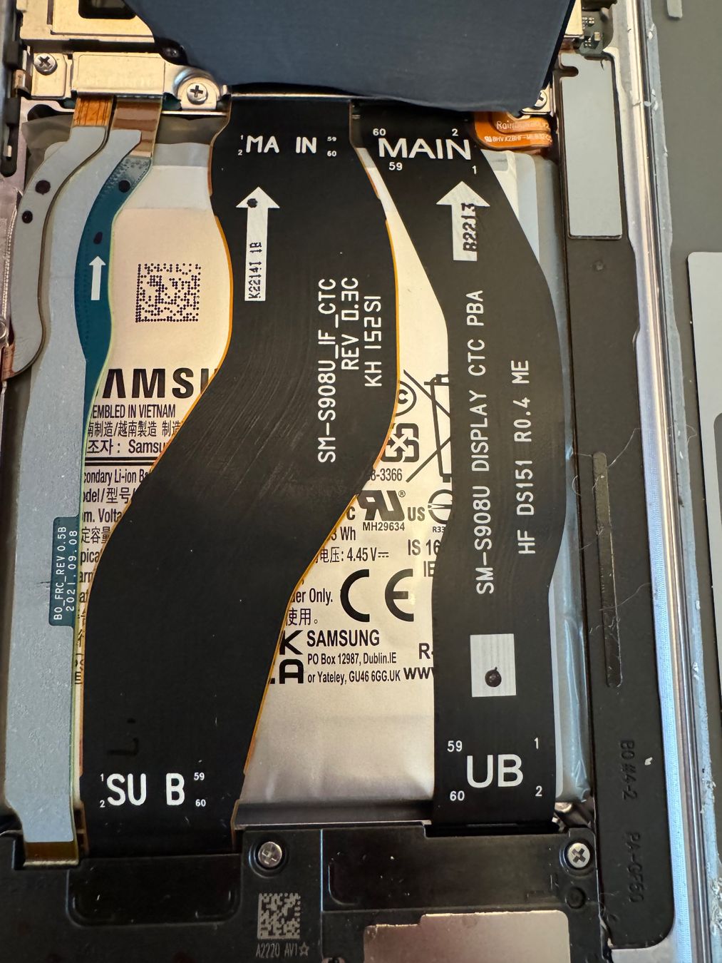 Samsung Telefoni cellulari / Smartphones: Samsung Galaxy S22 Ultra – Difettoso da Adliswil venduto da Busys 2