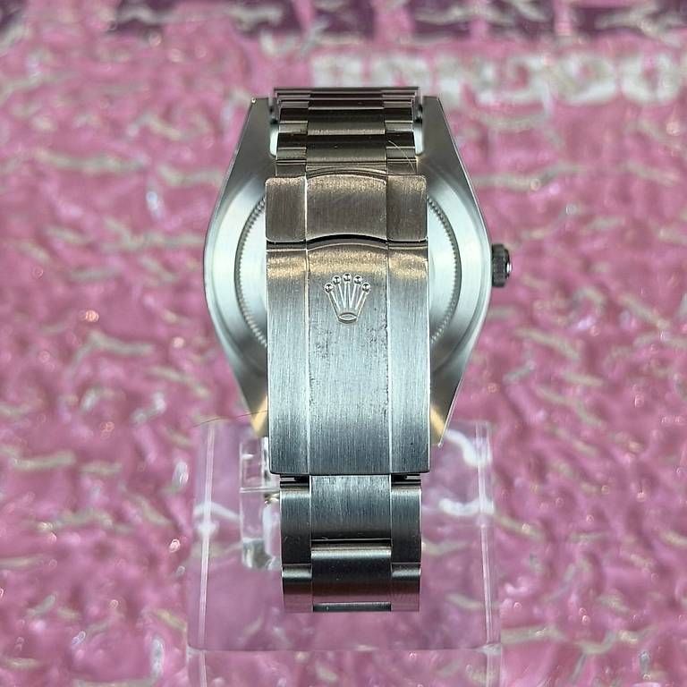 Montres: Rolex Oyster Perpetual "Grape" 39mm 114300 – D'occasion à Genève par minty.watches 7