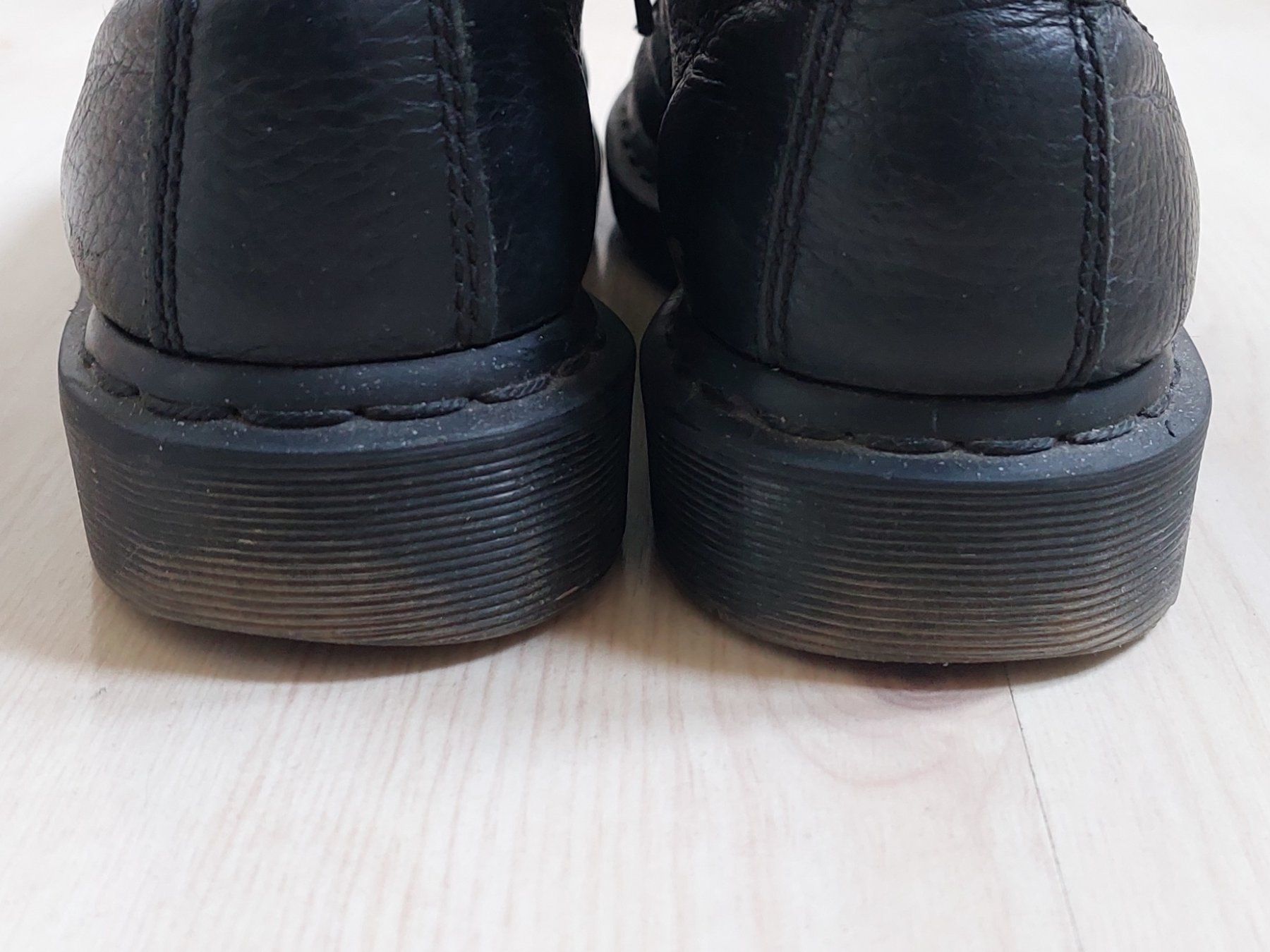 Dr. Martens Scarpe da donna: Dr. Martens mit Reissverschluss Gr. 40 – Usato da Fehraltorf venduto da MilliVanilli 3