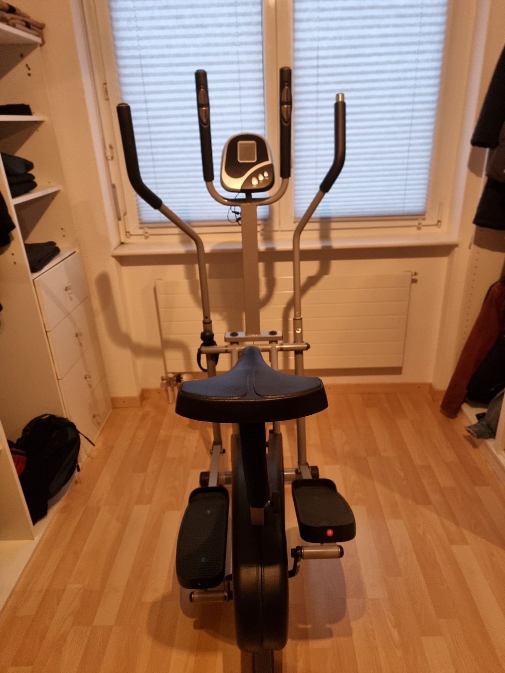 Hometrainer: Ellipsentrainer mit verstellbarem Sattel – Usato da Sirnach venduto da rit_sh7v