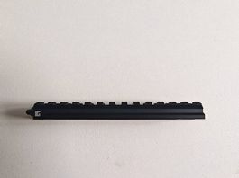 Original Clawgear Picatinny Schiene fuer SIG PE90 wie neu