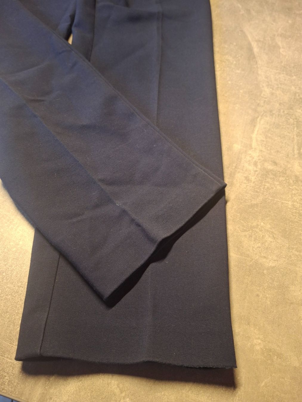 Pantalons: Pantalon taille 38 marque Camaïeu 50% coton – D'occasion à Villiers par san_jn5w 1