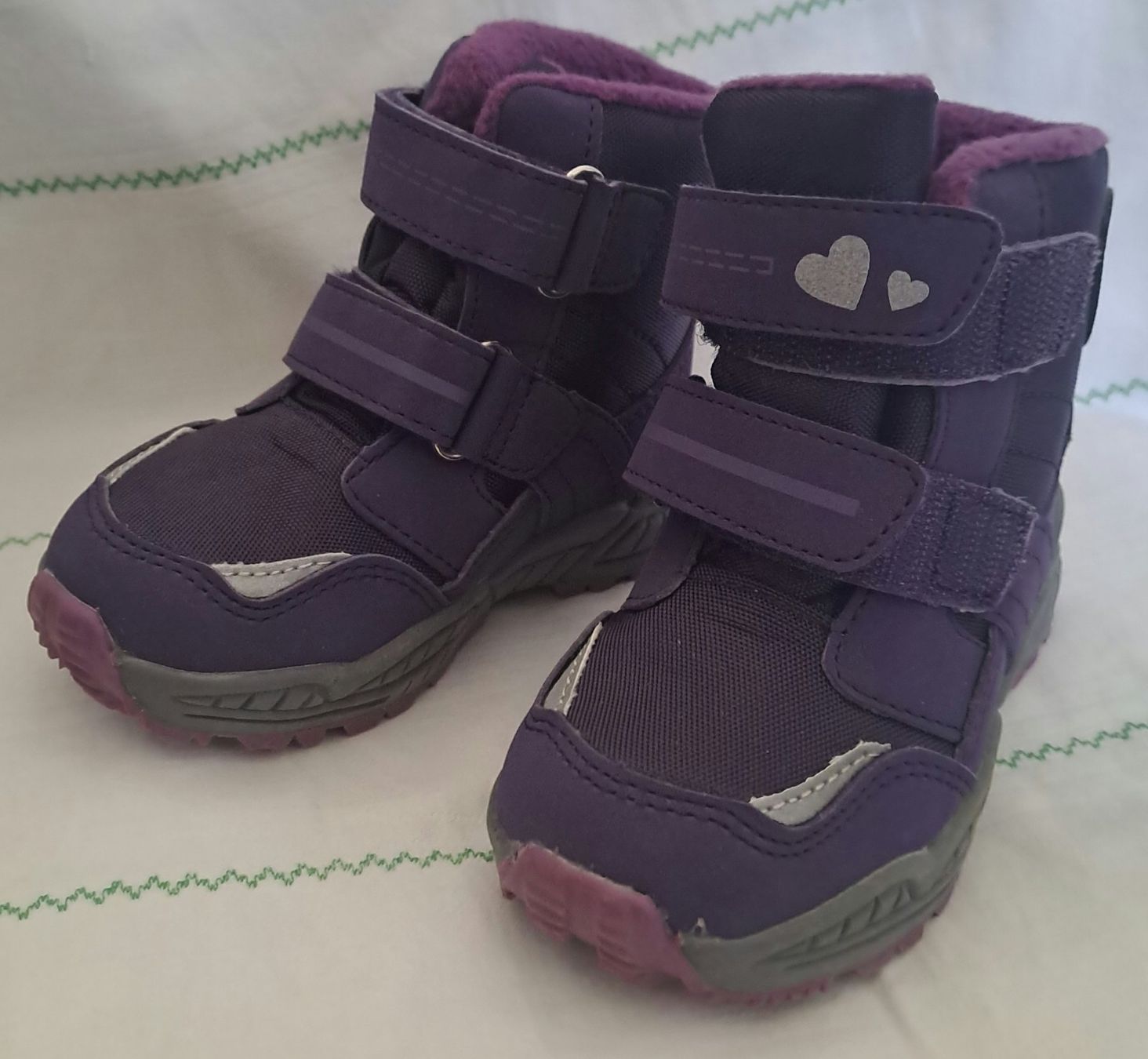 Schuhe für Mädchen: Bottine pour Fille pointure 23 – Neu (gemäss Beschreibung) aus Le Noirmont von sportboutique