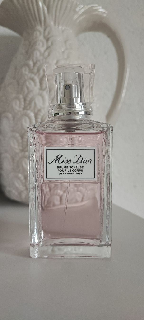 Altro per la cura del corpo: Miss Dior Body Mist 100 ml – Usato da Rickenbach-Sulz venduto da Krisztike