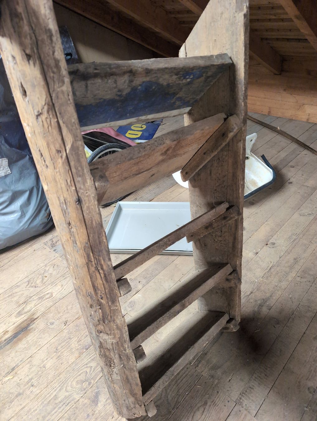 Scale: Antike Holztreppe, Altholz Treppe – Usato da Unterägeri venduto da Fiobi 3