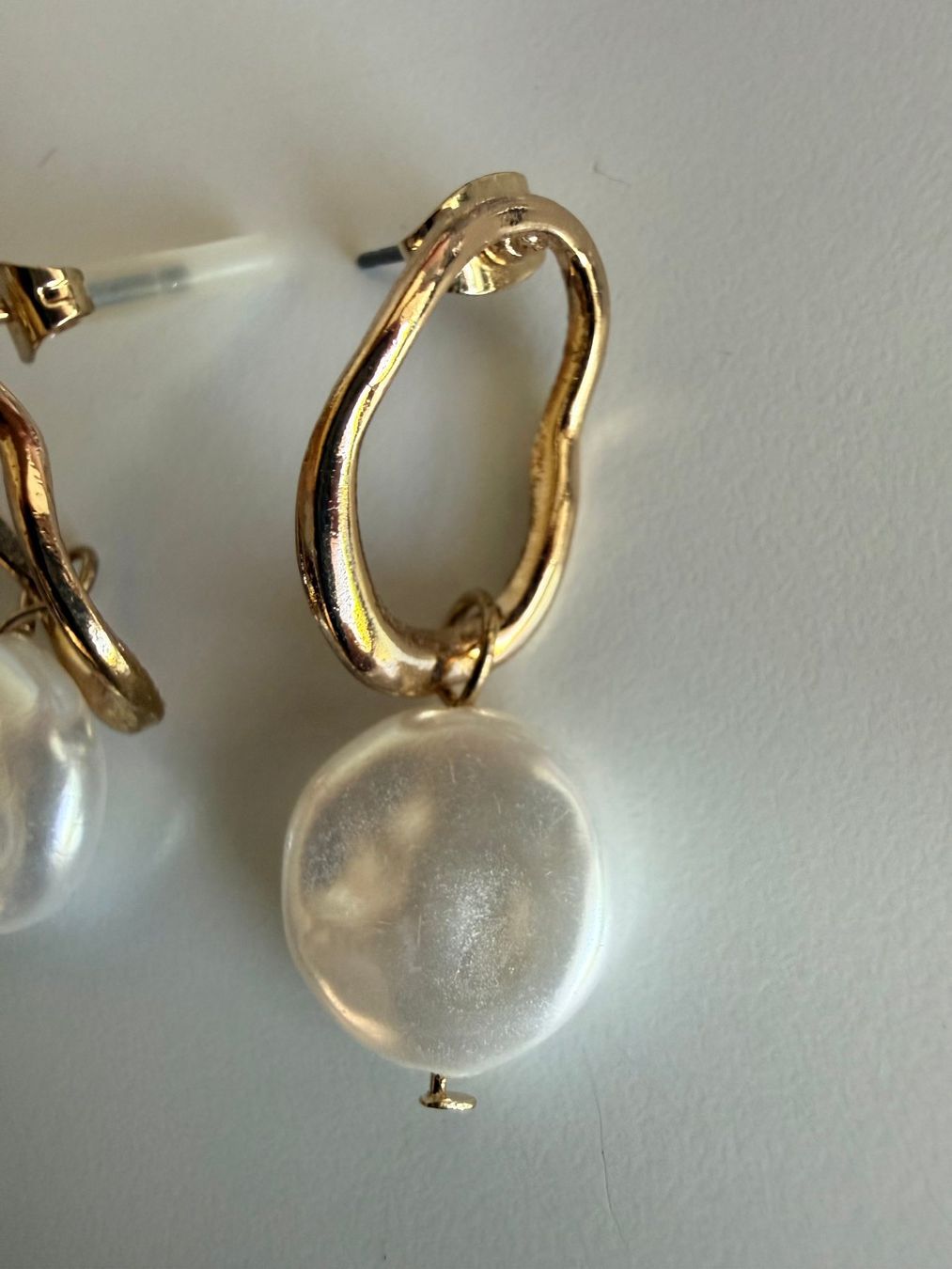 Orecchini pendenti & Orecchini a lobo: Ohrringe Stecker goldene Farbe mit Perle Modeschmuck – Usato da Kirchdorf AG venduto da coco123